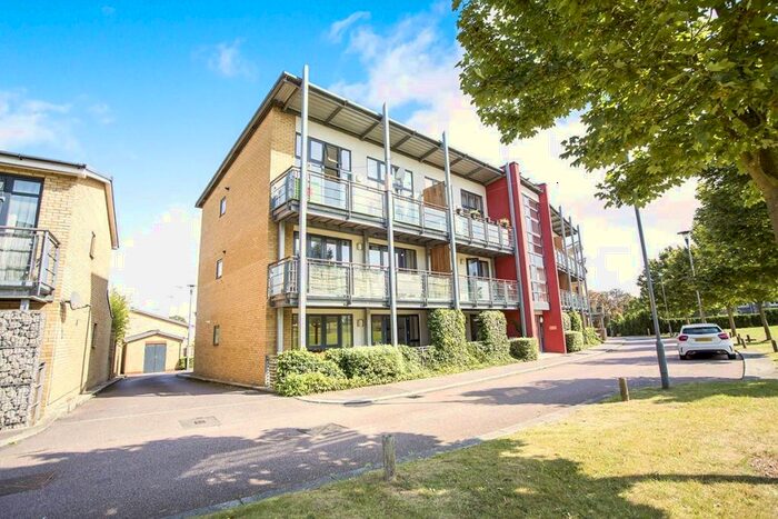 2 Bedroom Flat To Rent In Park Lane, Greenhithe, Kent, DA9