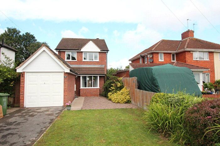 3 Bedroom Detached House To Rent In Tanworth Lane, Shirley, Solihull, West Midlands, B90