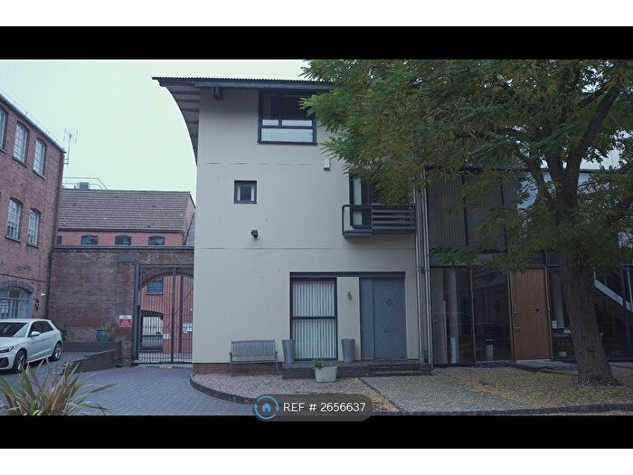 2 Bedroom Flat To Rent In Victoria Works, Birmingham, B1