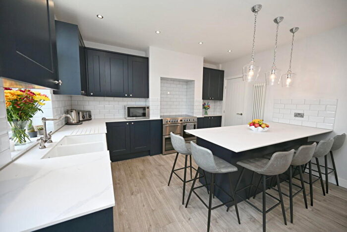 3 Bedroom End Of Terrace House For Sale In Caxton Street, Barnsley, S70