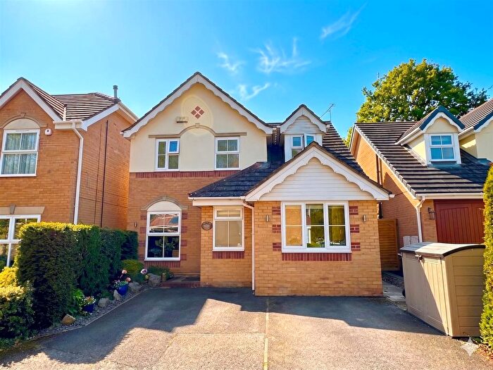 4 Bedroom Detached House For Sale In Breton Close, Whiteley, PO15