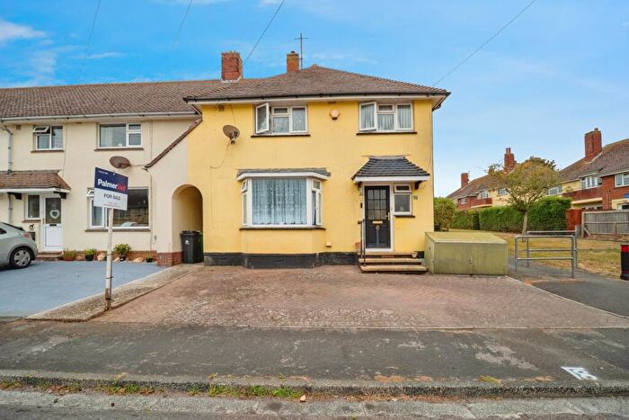 4 Bedroom End Of Terrace House For Sale In Tollerdown Road, Weymouth, Dorset, DT4