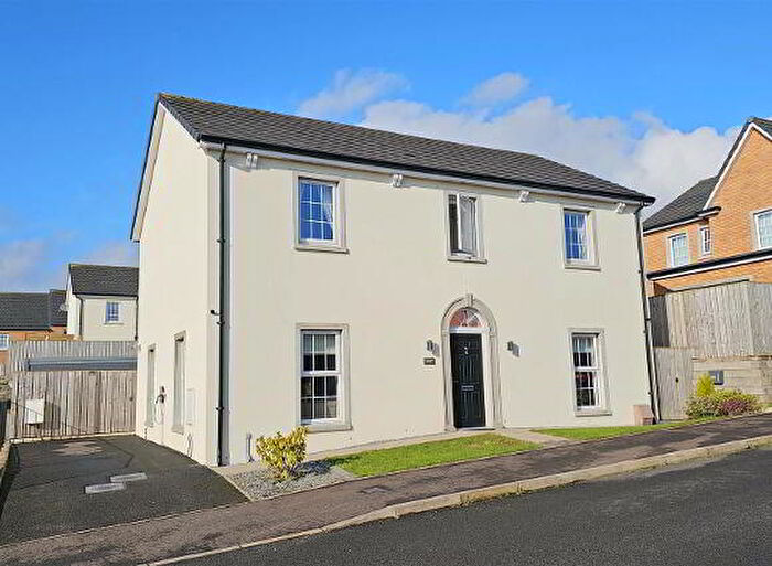4 Bedroom Detached House For Sale In Bashford Park Hill, Carrickfergus, BT38