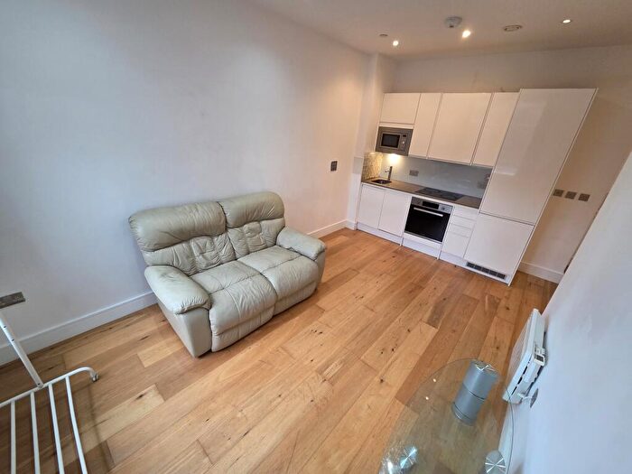 2 Bedroom Apartment To Rent In Park Street West, Luton, LU1