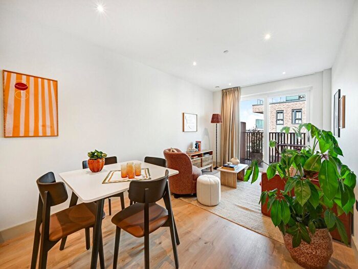 2 Bedroom Apartment To Rent In Draycote, Caversham Rd, NW9