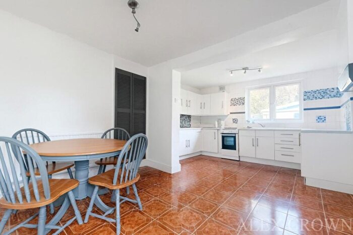 1 Bedroom Flat To Rent In Belmont Road, West Green, N15
