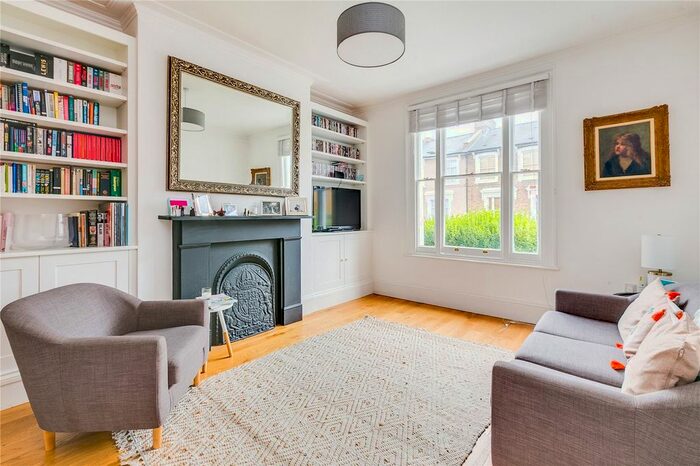 4 Bedroom Semi-Detached House To Rent In Askew Crescent, London W12