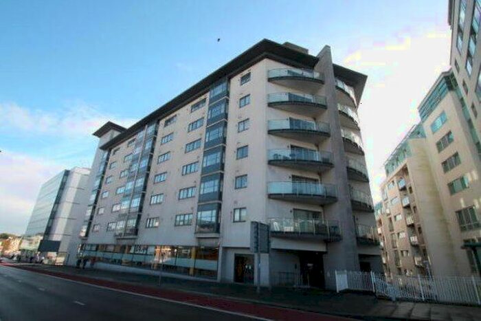2 Bedroom Flat To Rent In Exeter Street, Plymouth, PL4
