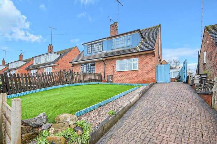 3 Bedroom Semi-Detached House For Sale In 6 Rosliston Road, Walton-on-trent, Swadlincote, Derbyshire, DE12