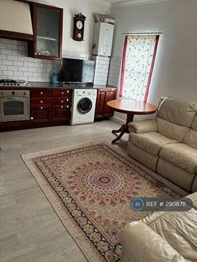 2 Bedroom Maisonette To Rent In Brighton Road, South Croydon, CR2
