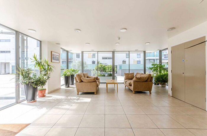 1 Bedroom Flat To Rent In Abbotts Wharf, Poplar, London, E14