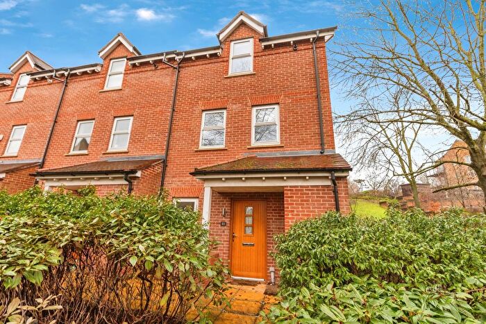 3 Bedroom Terraced House To Rent In Wilkes Close, London, NW7