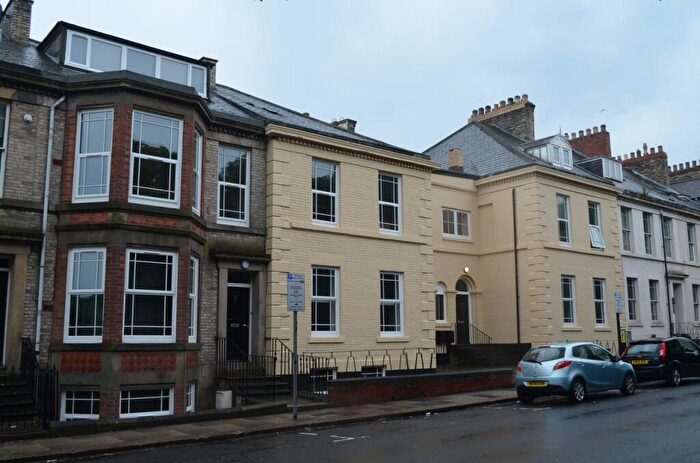 6 Bedroom Apartment To Rent In North Terrace, Newcastle Upon Tyne, NE2