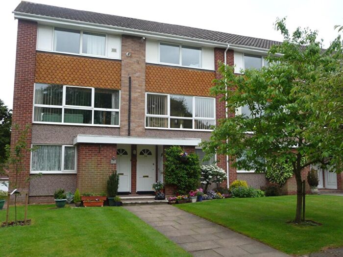 2 Bedroom Property For Sale In Little Sutton Lane, Sutton Court Little Sutton Lane, B75