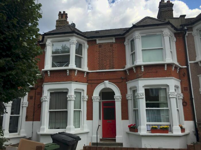 1 Bedroom Flat To Rent In Torridon Road, Catford, SE6