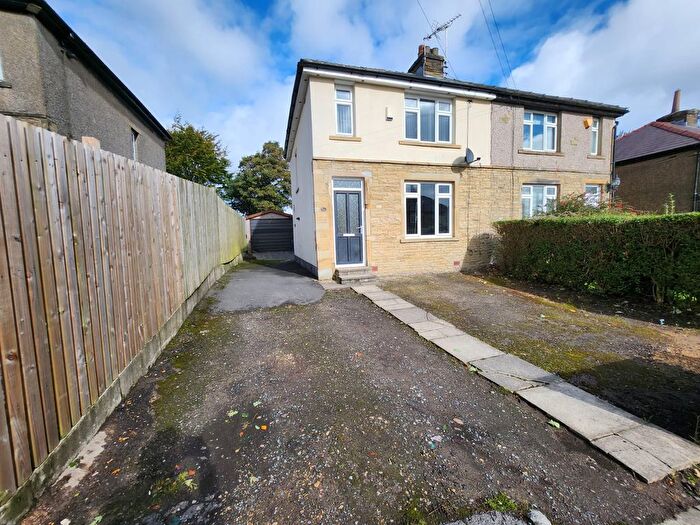 3 Bedroom Semi-Detached House To Rent In Westbury Road, Bradford, BD6