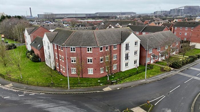 2 Bedroom Penthouse For Sale In Pintail Close, Scunthorpe, Lincolnshire, DN16