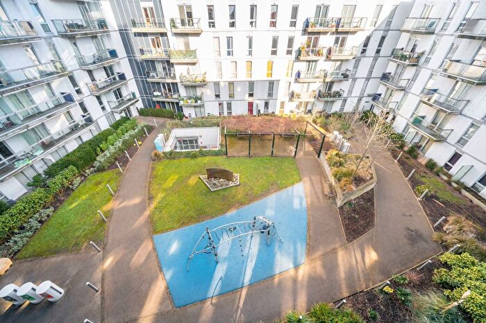 1 Bedroom Flat For Sale In Empire Way, Wembley Park, Wembley, HA9