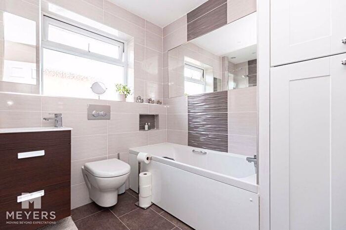 3 Bedroom Semi-Detached House For Sale In Gardner Road, Christchurch, BH23