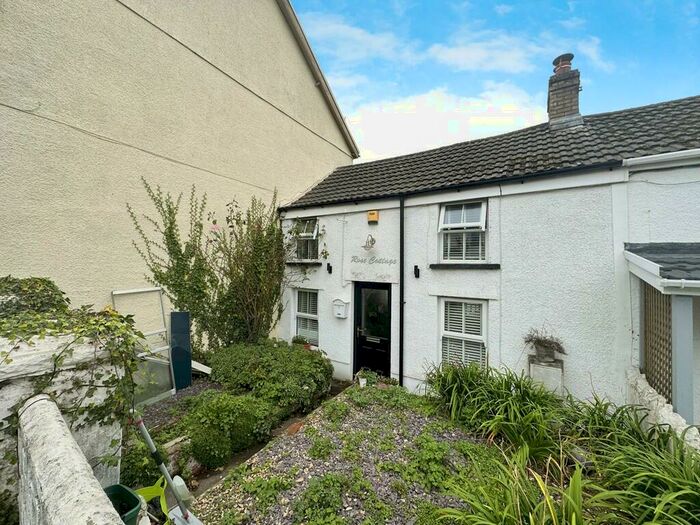 2 Bedroom Cottage To Rent In High Street, Blackwood, NP12