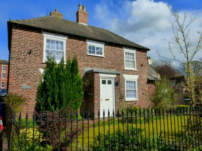 2 Bedroom End Of Terrace House To Rent In Church Street, Caistor, LN7