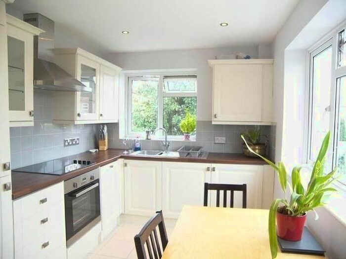 2 Bedroom Maisonette To Rent In Coombe Close, Hounslow, TW3