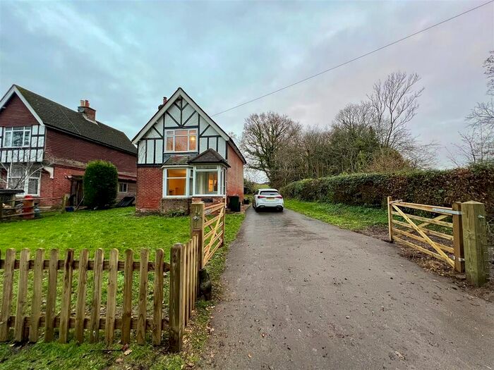 2 Bedroom Detached House To Rent In Buckholt Lane, Bexhill-On-Sea, TN39