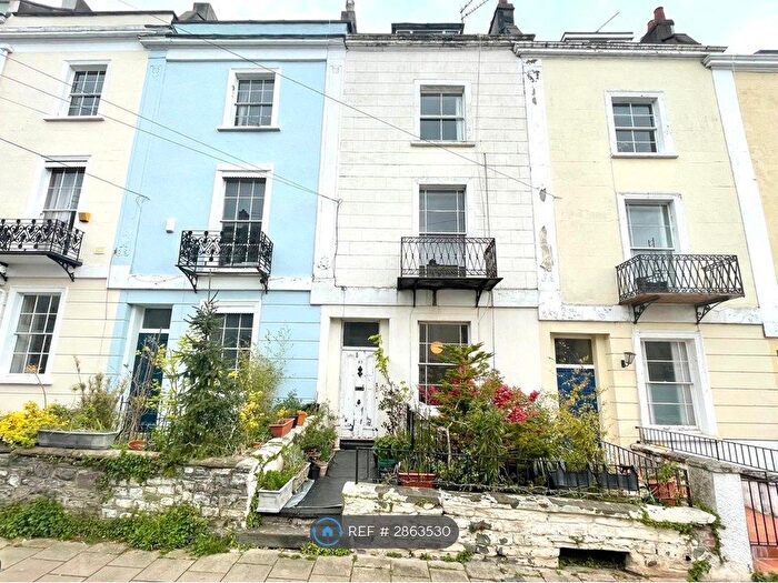 6 Bedroom Terraced House To Rent In Southleigh Road, Bristol, BS8