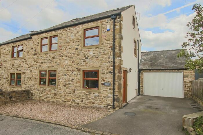 3 Bedroom Semi-Detached House For Sale In Brogden Lane, Barnoldswick, BB18