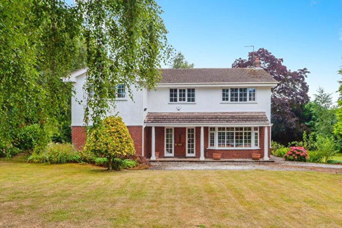 4 Bedroom Detached House For Sale In Rectory Close, Church Lane, Farndon, Chester, CH3