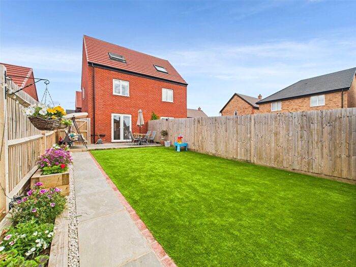 3 Bedroom Semi-Detached House For Sale In Brimstone Road, Chinnor, Oxfordshire, OX39