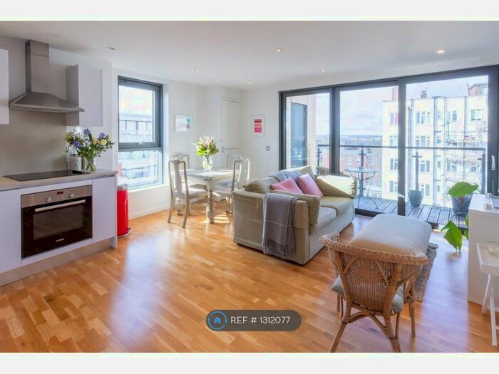 2 Bedroom Flat To Rent In Leigham Court Road, London SW16