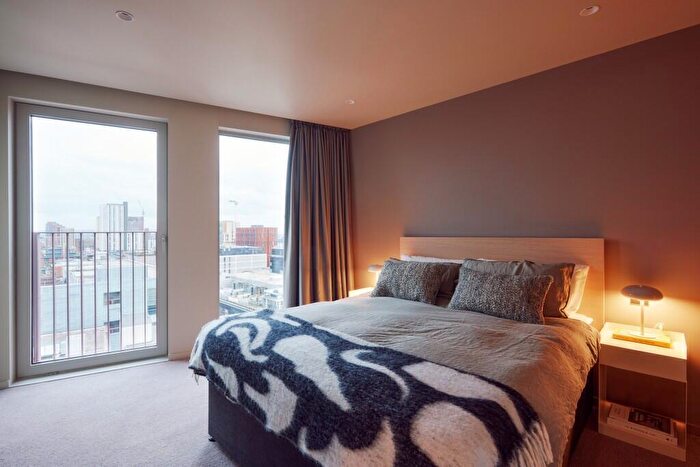 2 Bedroom Apartment To Rent In Addington Street, Manchester, Greater Manchester, M4