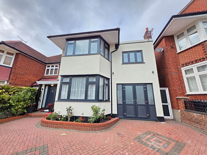 7 Bedroom Terraced House For Sale In The Avenue, Brondesbury Park, NW6