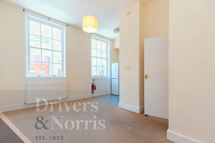1 Bedroom Apartment To Rent In Eversholt Street, Euston, London, NW1