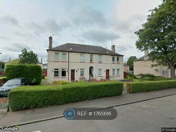 2 Bedroom Flat To Rent In Stenhouse Crescent, Edinburgh, EH11