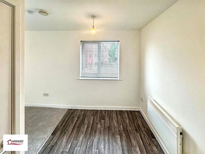 2 Bedroom Property To Rent In Kingsbridge Court, Blackburn, BB2