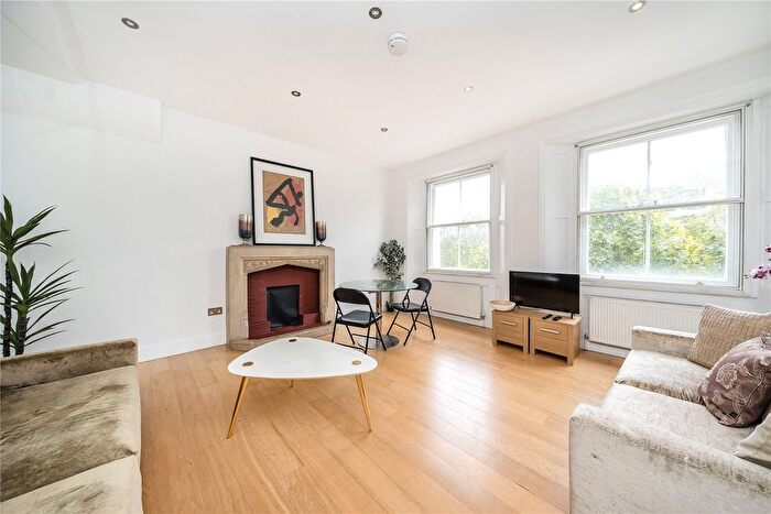 3 Bedroom Maisonette To Rent In Queens Gate, London, SW7