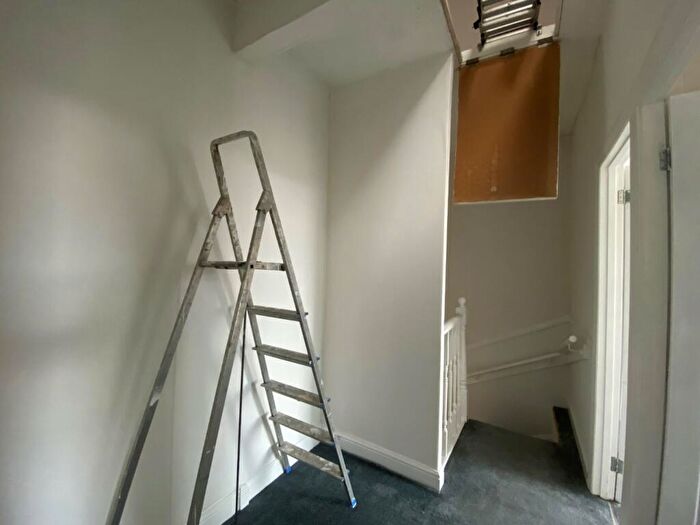 2 Bedroom Terraced House For Sale In Cranbrook Street, Clayton, Bradford, BD14