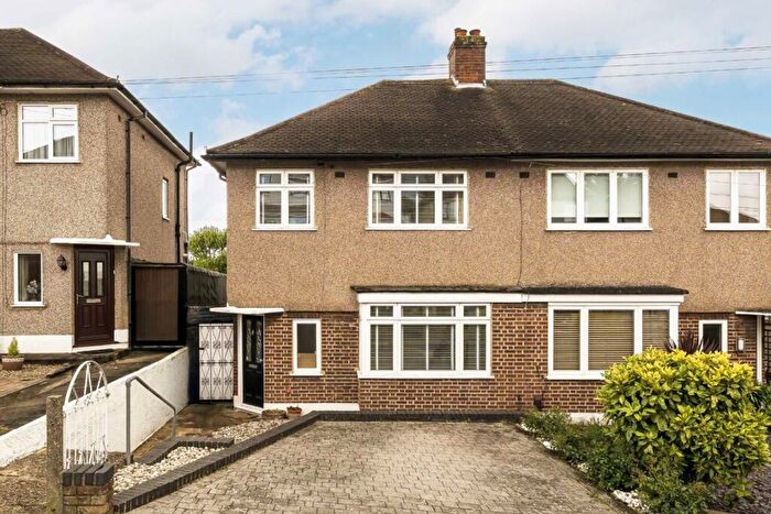 3 Bedroom Semi-Detached House For Sale In Allenswood Road, London, SE9