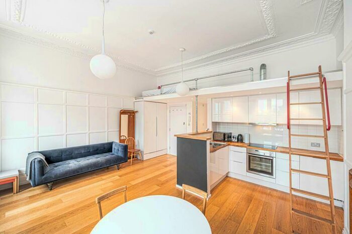 1 Bedroom Flat To Rent In Kentish Town Road, Kentish Town, NW5