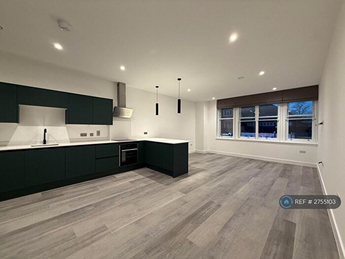 2 Bedroom Flat To Rent In Bromley, Bromley, BR1