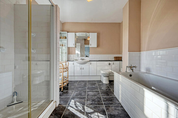 5 Bedroom Detached House For Sale In Maypole Road, Maldon, CM9