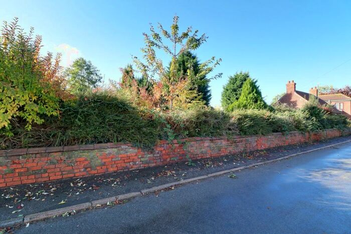 Property For Sale In Hollowgate Hill, Willoughton, Gainsborough, DN21
