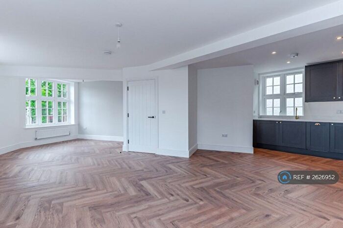 2 Bedroom Flat To Rent In Park View, Letchworth Garden City, SG6