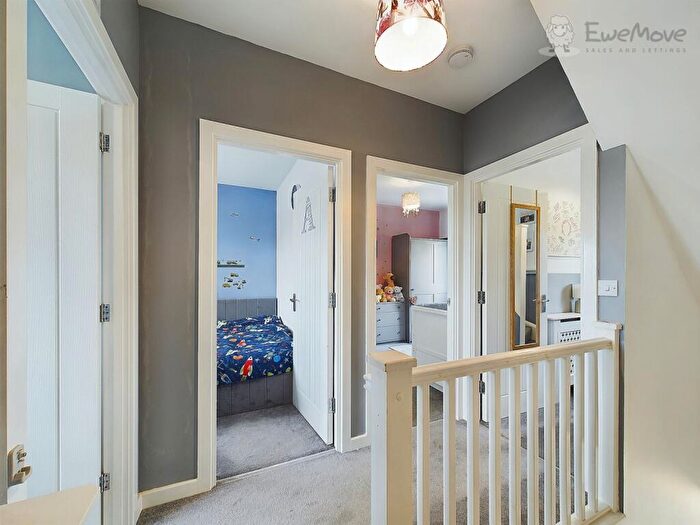 3 Bedroom Terraced House For Sale In Oaktree Road, South Molton, Devon, EX36