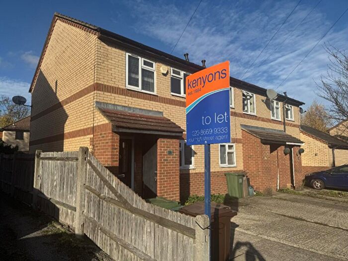 2 Bedroom End Of Terrace House To Rent In William Street, Carshalton, Greater London, SM5