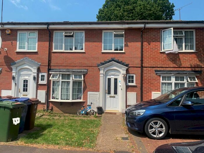 5 Bedroom Terraced House To Rent In Verwood Road, Harrow, HA2