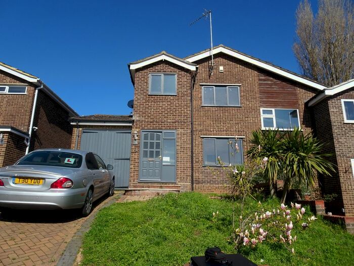4 Bedroom Semi-Detached House To Rent In Malmesbury Close, Ipswich, Suffolk, IP2