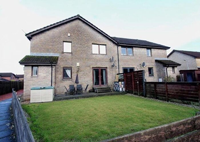 2 Bedroom Flat For Sale In Honeysuckle Lane, Heatherdale Village, Jamestown, G83